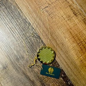 House of Harlow olive snakeskin pendant necklace